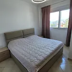 Alena Apartment